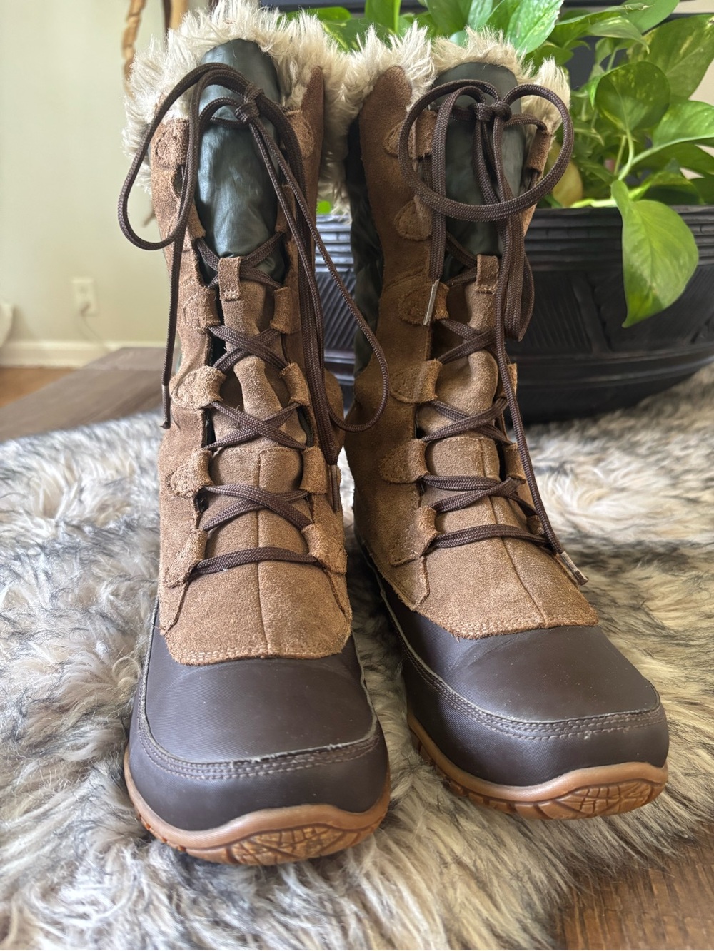 North Face Nuptse Purna Ice Pick Women's Faux-Fur Lace-Up Winter Boots Sz 10